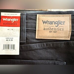 Wrangler Men’s Dark Gray Slim Straight Jeans